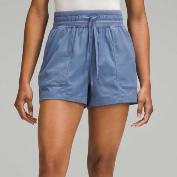 Lululemon Dance Studio High-Rise Short 3.5" Athletic Size 4 - Picture 1 of 6